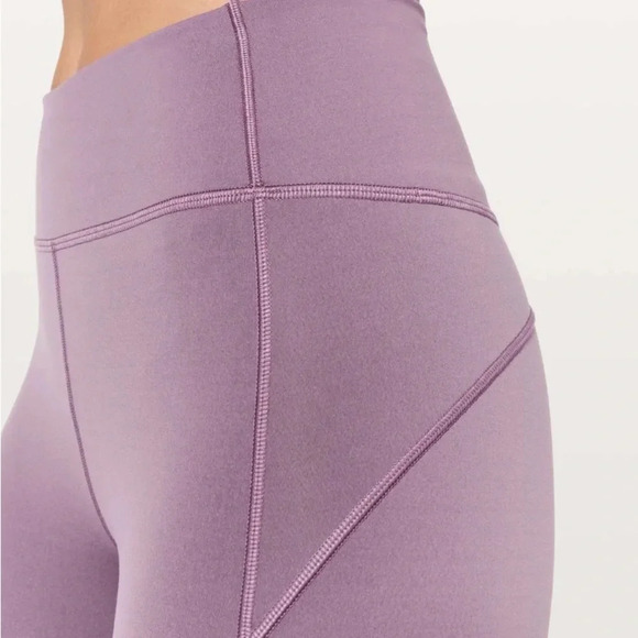 Lululemon In Movement Crop *Everlux 19" size 2 - Picture 3 of 6